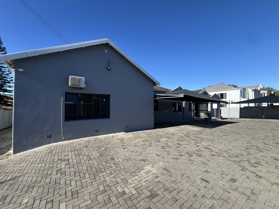 Commercial Property for Sale in Vincent Eastern Cape